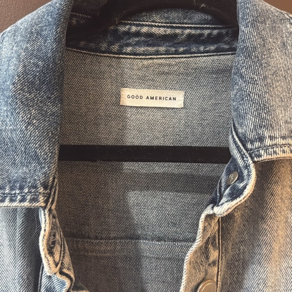 EUC GOOD AMERICAN Denim Oversized Trucker Shacket in Edwin Blue - Picture 4 of 6